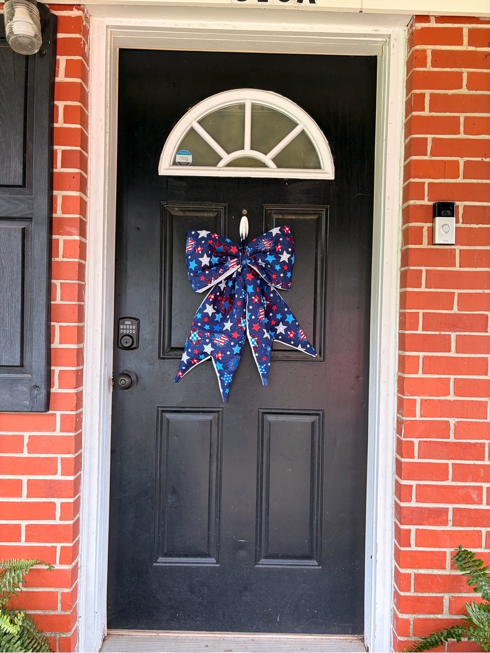 Patriotic Star Print Door Bow – Navy Blue